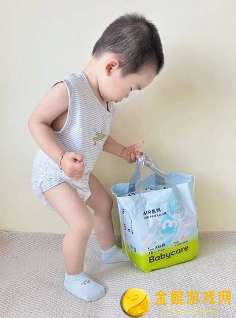 鸣潮五星角色强度排行解析：独家观点，带你揭秘最强英雄榜！