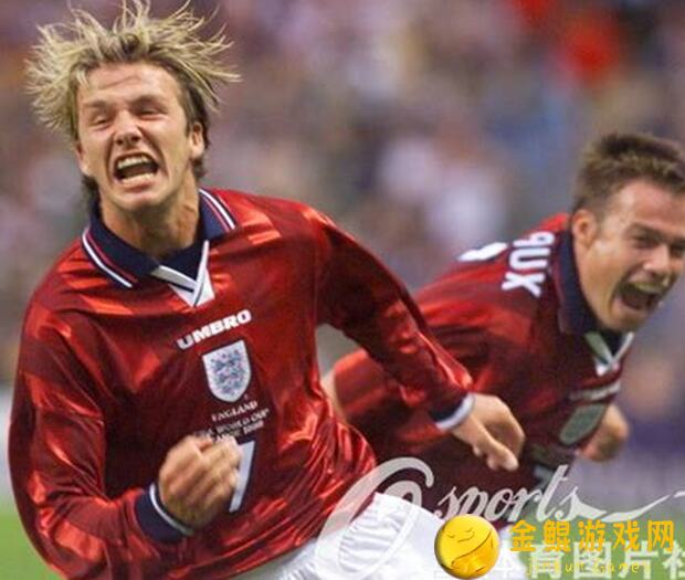 FC足球世界独家揭秘：大师兄独特流光溢彩！欧冠神队套最佳11人全攻略！